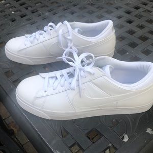 Men’s Nike White Leather Sneaker